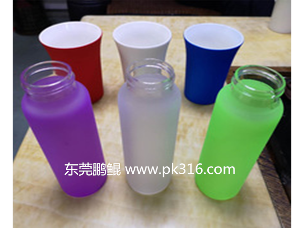 硅胶玻璃杯自动喷漆机.