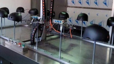 防爆头盔六轴联动喷涂设备 防爆头盔六轴联动喷涂设备