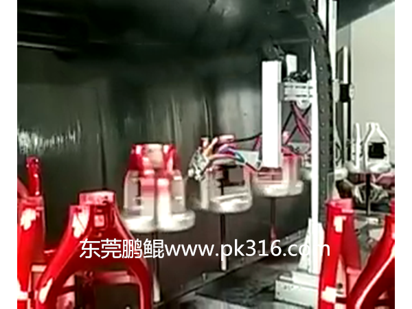 溜溜车自动喷漆机可以大大的节约成本！