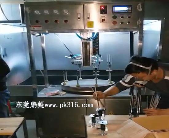 餐具刀具厨具自动喷油设备1