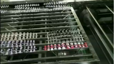 美甲智能喷漆烘烤UV流水线 美甲智能喷漆烘烤UV流水线