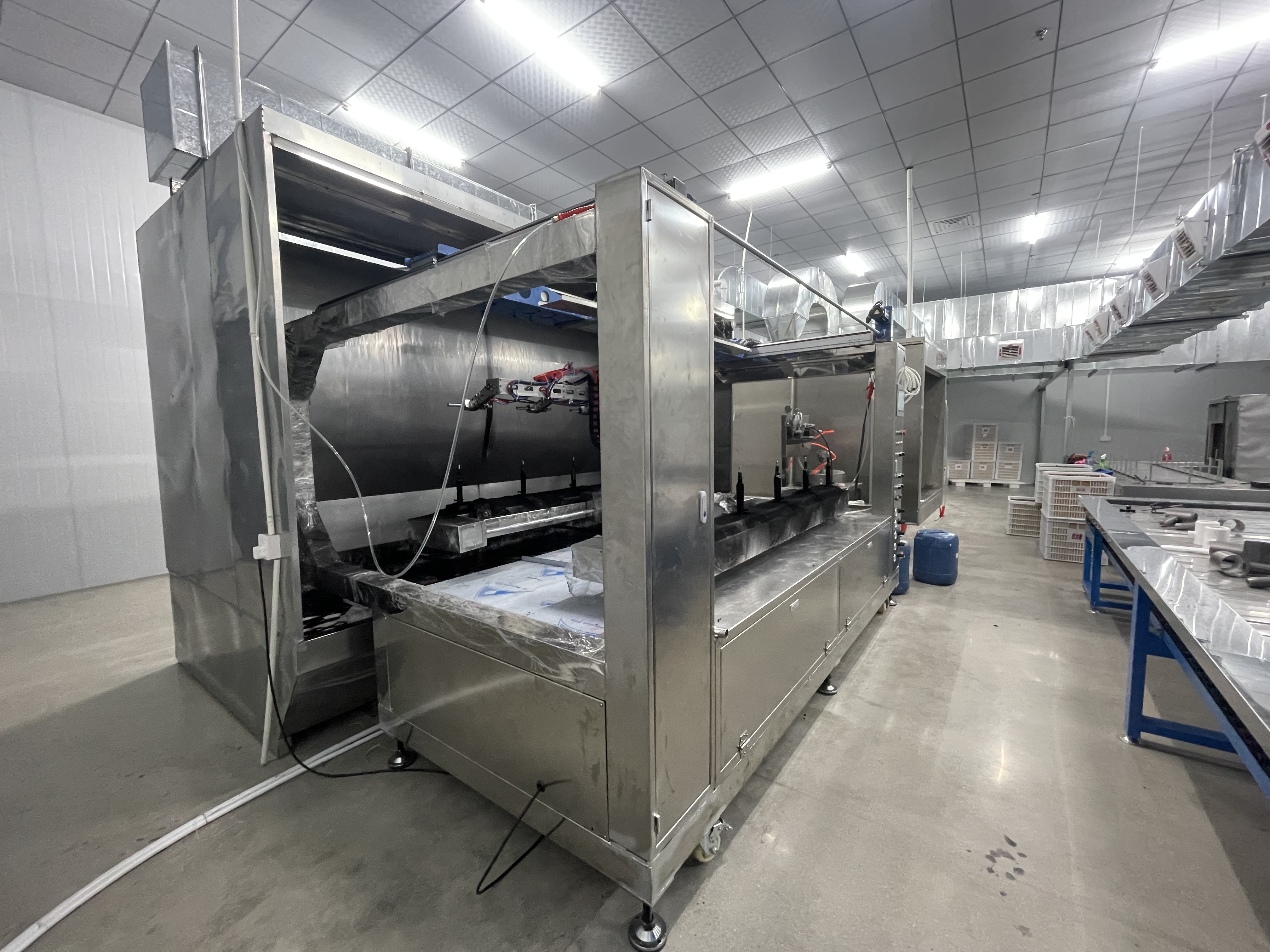 电风筒外壳自动喷漆线