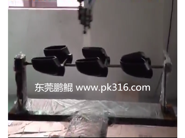 为什么现在越来越多的人使用“<i style='color:red'>汽车配件自动化喷漆机</i>”？