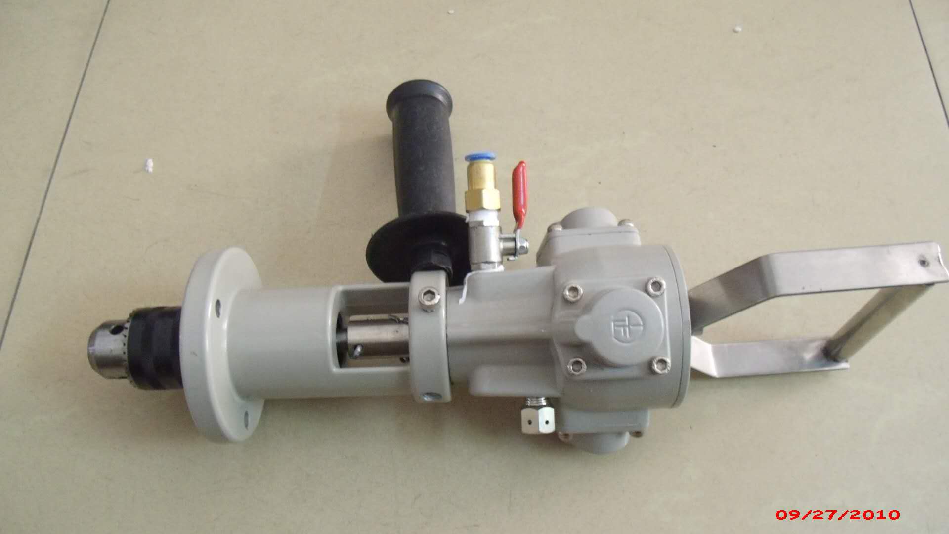 手持夹头式气动搅拌机 手持夹头式气动搅拌机